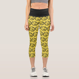 Leggings Capri Guay Seted Happy Sonriente patrón de cara amarillo