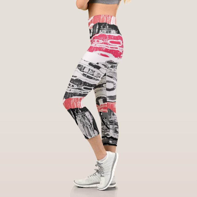 Leggings Capri High Waisted Yoga Capris – Abstract Land (Izquierda)