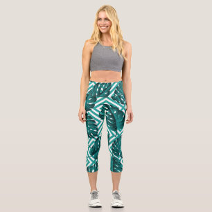 Leggings Capri Hojas Tropicales: Patrón floral sin soldadura.