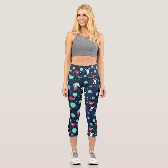 Leggings Capri Ilustración de patrón espacial (Anverso)