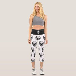 Leggings Capri Impresión repetitiva del cráneo gótico