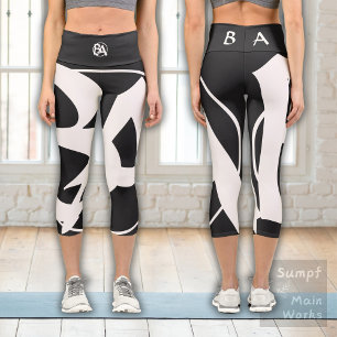 Leggings Capri Iniciales sobredimensionados en blanco y negro
