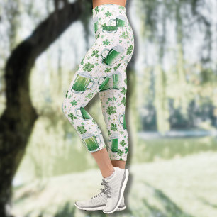 Leggings Capri Jarras de cerveza verde elegantes y tréboles blanc
