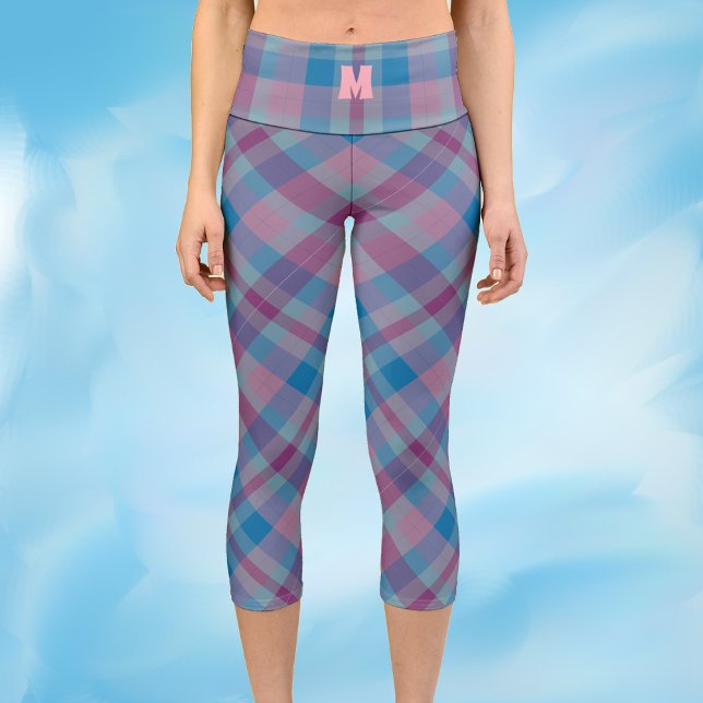 Leggings Capri Leggencias capri en monograma azul y violeta (Subido por el creador)