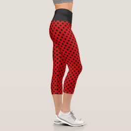 Leggings Capri Lindos lunares negros sobre rojo