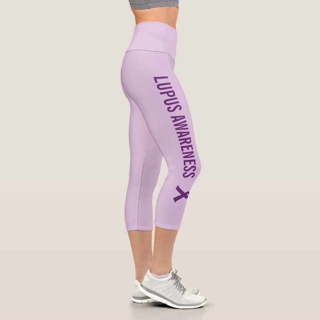 Leggings Capri Lupus Awareness Ribbon Purple (Derecha)