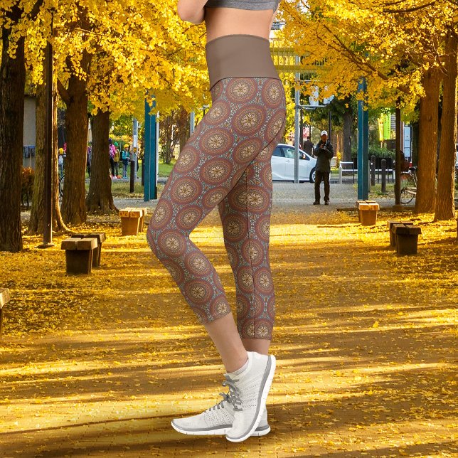 Leggings Capri Mandala Marrón (Mandala Brown Capri Leggings)