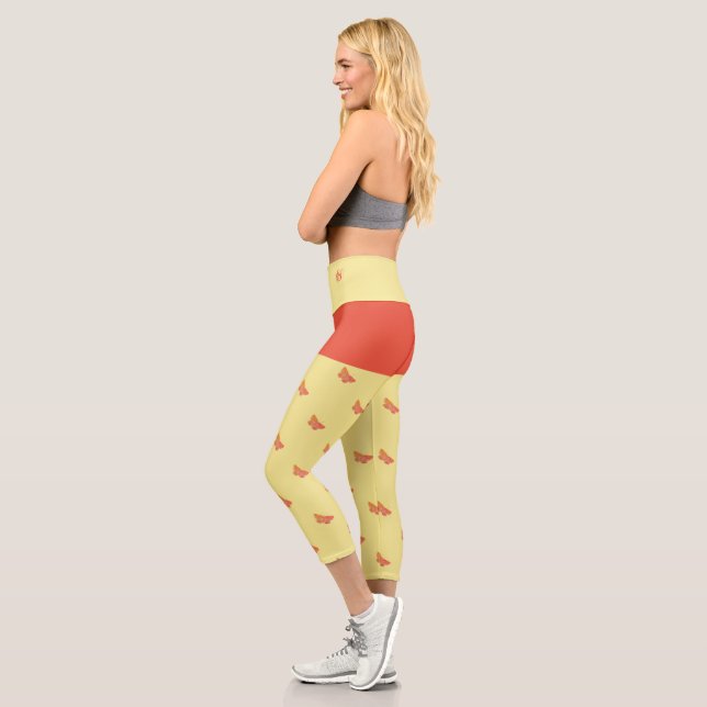 Leggings Capri Mariposa Amarillo Monograma moderno Trendy Girly C (Izquierda)