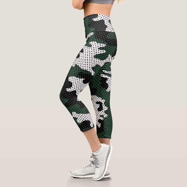 Leggings Capri Michigan Green & White Warrior Camo Printed (Izquierda)