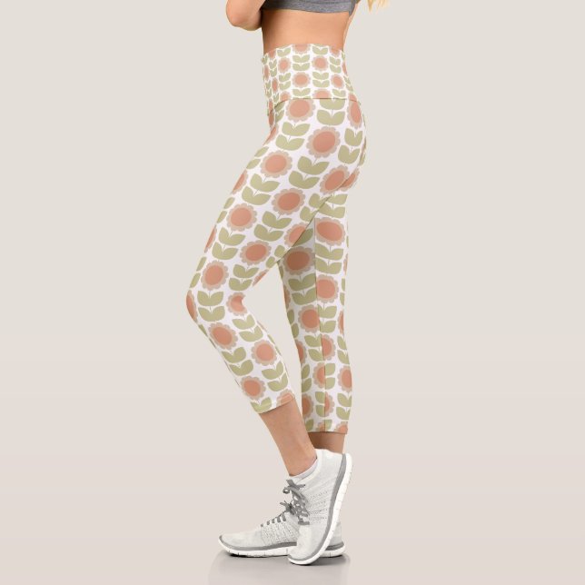 Leggings Capri  Mid-Century Pastel Pink Retro Floral Pattern (Izquierda)