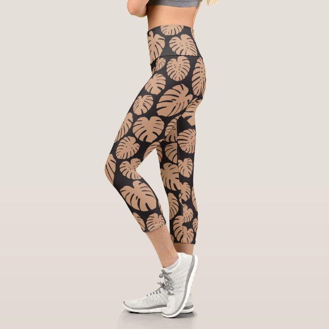 Leggings Capri Monstera en Tan y Negro (Izquierda)