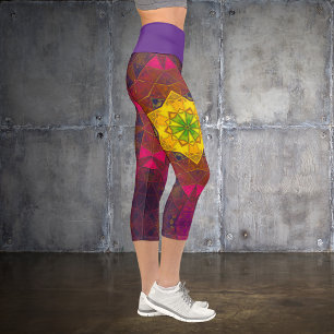 Leggings Capri Mosaico Kaleidoscope Flor amarillo morado y rosa