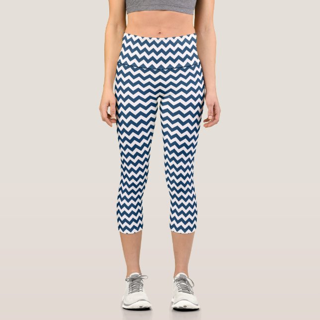 Leggings Capri Navy Zigzag, Navy Chevron, patrón geométrico (Anverso)