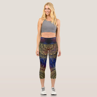 Leggings Capri Oro elegante en nebulosa oscura Henna Mandala