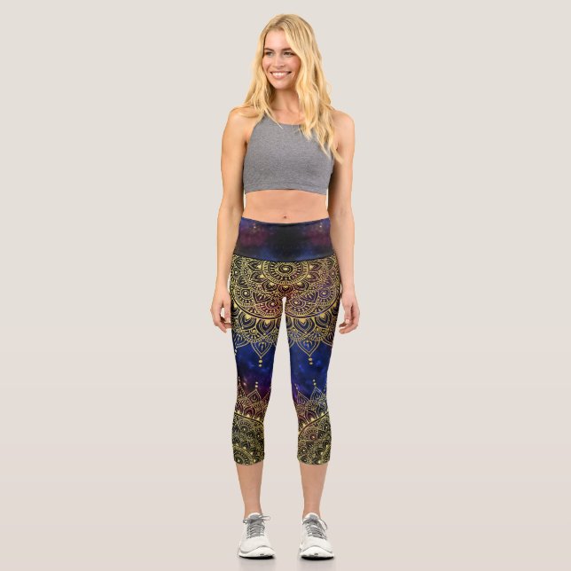 Leggings Capri Oro elegante en nebulosa oscura Henna Mandala (Anverso)