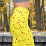 Leggings Capri Patrón Adorable Amor Amarillo Corazón Patrón Yoga<br><div class="desc">¡Usa tu corazón en tus piernas para expresar tu amor por el estilo con estas llamativas leggings del corazón del amor! Las leggings Capri, audaces, vibrantes e innegablemente encantadoras, ofrecen la combinación perfecta de confort y elegancia tanto para los entrenamientos como para las salidas informales. Con su diseño único, son...</div>