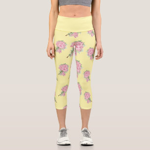 Leggings Capri Patrón amarillo de flores rosadas