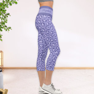 Leggings Capri Patrón animal monogramado de leopardo púrpura