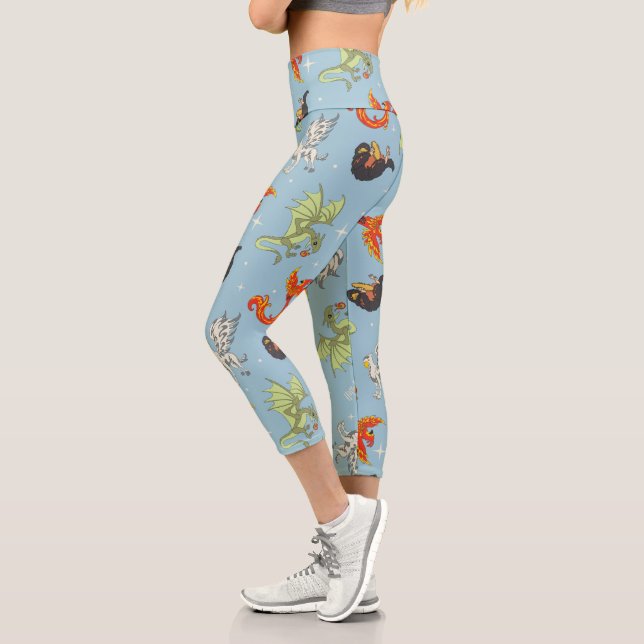 Leggings Capri Patrón Antiguo de Criaturas Mágicas (Izquierda)