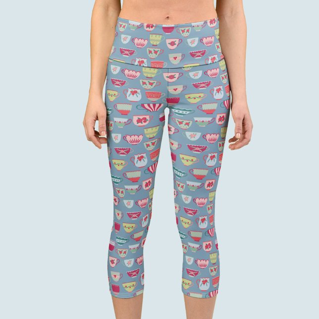 Leggings Capri Patrón azul de la Copa del Té (Teacup pattern fun yoga pants capri leggings)