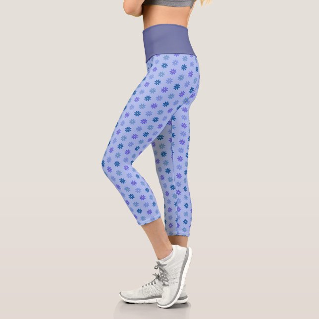 Leggings Capri Patrón azul floral (Izquierda)