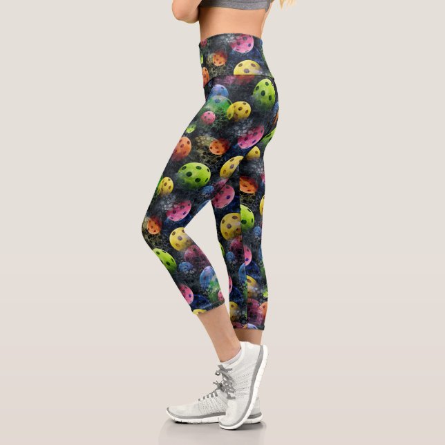 Leggings Capri Patrón de baloncesto deportivo colorido (Izquierda)