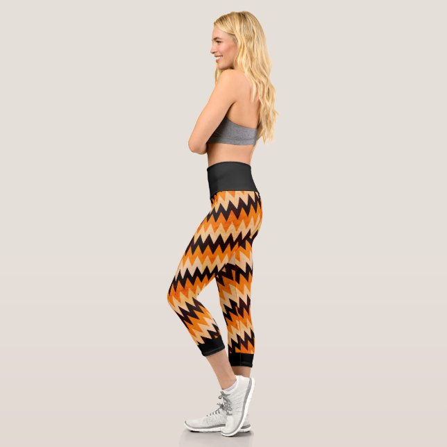 Leggings Capri Patrón de Chevron Zigzag de Halloween – Naranja y  (Izquierda)