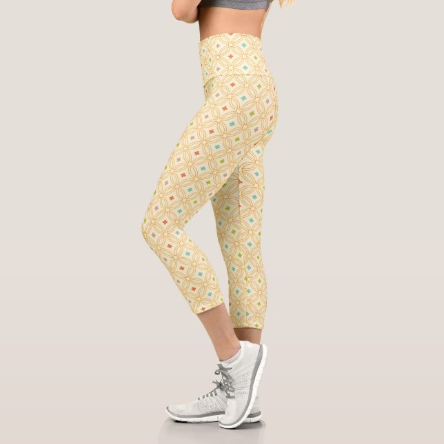 Leggings Capri Patrón de Círculo de Interbloqueo Geométrico Retro (Izquierda)