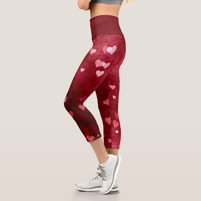 Leggings Capri Patrón de corazones rosados (Izquierda)