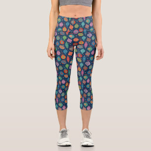 Leggings Capri Patrón de decoración de árbol de Navidad dorado mu