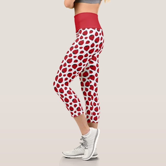 Leggings Capri Patrón de error de cola roja (Izquierda)
