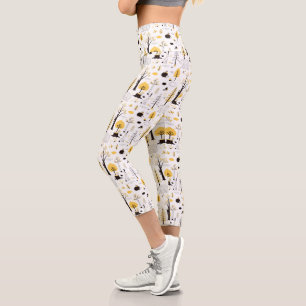 Leggings Capri Patrón de escena de Cute Golden Woods