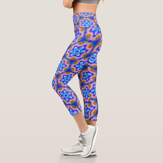 Leggings Capri Patrón de flores de pelusa (Izquierda)