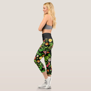 Leggings Capri Patrón De Frutas Y Hojas En Negro