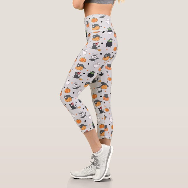 Leggings Capri Patrón de gatos y fantasmas de Halloween (Izquierda)