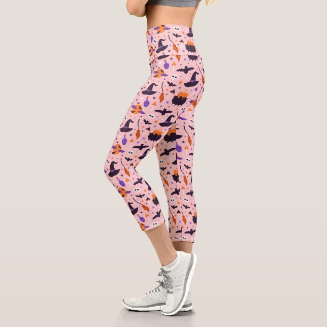 Leggings Capri Patrón de Halloween púrpura y rosa (Izquierda)