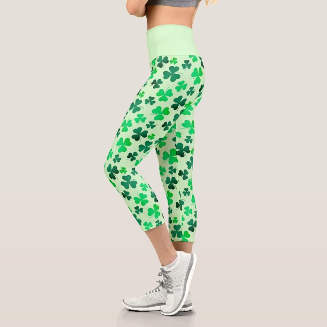 Leggings Capri Patrón de hojas de cromo verde elegante (Izquierda)