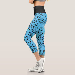 Leggings Capri Patrón de meandro azul claro Maze moderno