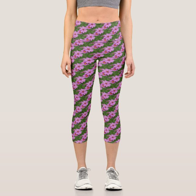 Leggings Capri Patrón de naturaleza de las flores de cosmos rosad (Anverso)