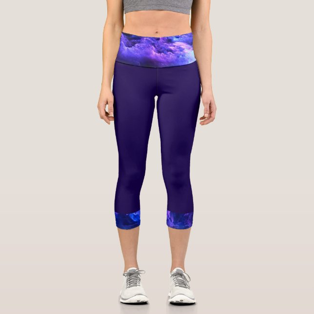 Leggings Capri Patrón de nubes moradas oscuras (Anverso)