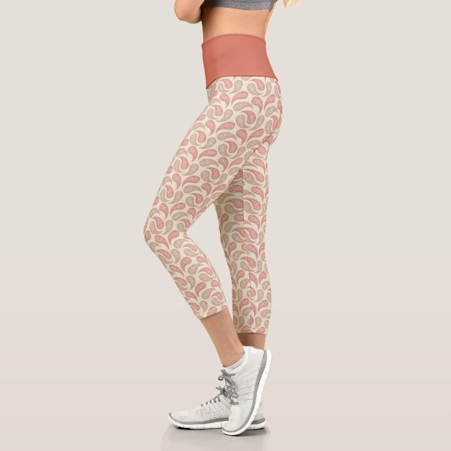 Leggings Capri Patrón de paisley de ladrillo crema Capris de alto (Izquierda)