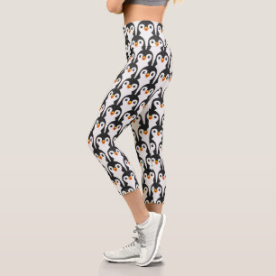 Leggings Capri Patrón de pingüino moderno en blanco y negro