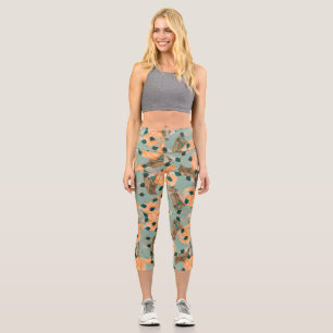 Leggings Capri Patrón de polilla vintage Piernas capri