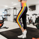 Leggings Capri Patrón de rayas arcoiris coloridas<br><div class="desc">Coloridas lentes de rayas rayadas patrón capri de Ricaso</div>