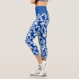 Leggings Capri Patrón De Repetición Floral Azul Y Blanco