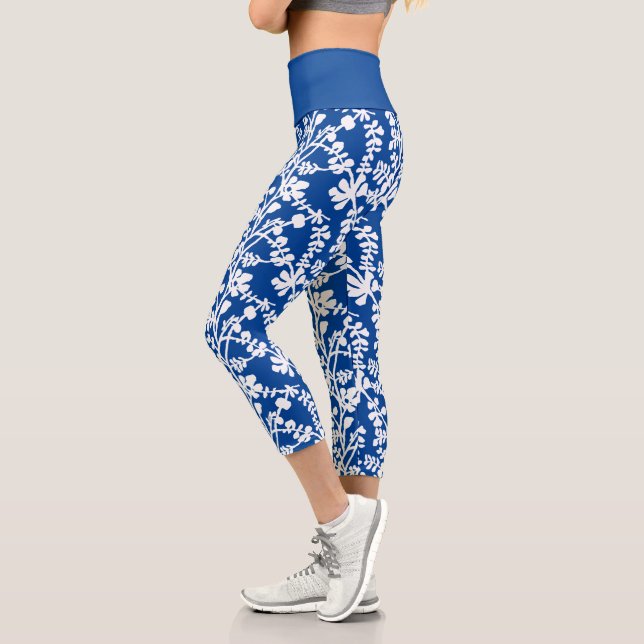 Leggings Capri Patrón De Repetición Floral Azul Y Blanco (Izquierda)