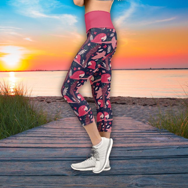 Leggings Capri Patrón de salida tropical de dibujos rosados rosad (Subido por el creador)