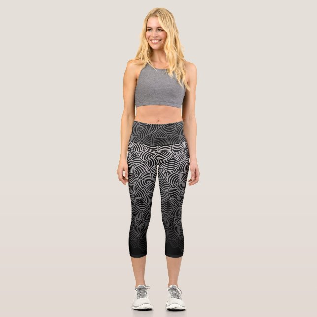 Leggings Capri Patrón de shell.04.w BG negro (Anverso)