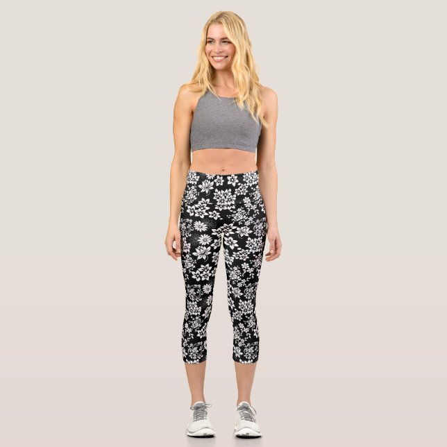 Leggings Capri Patrón floral.b Negro BG (Anverso)