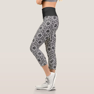 Leggings Capri Patrón floral blanco y negro de la Moda de flores